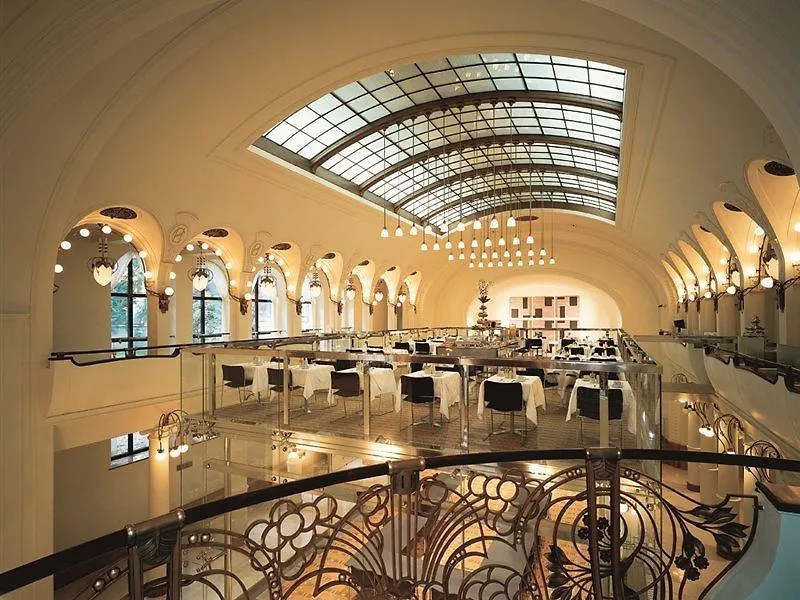 K+K Hotel Central Prague 4*,