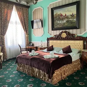 Klarinn Castle מלון