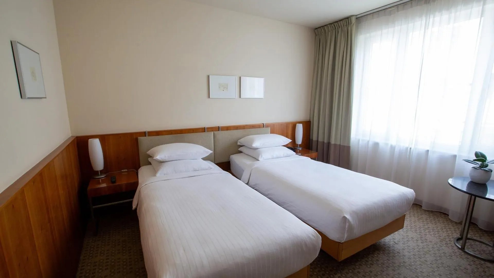 K+K Hotel Central Prague 4*,